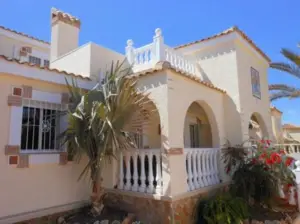 3 Bed Villa REF 483